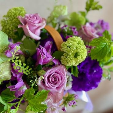 紫色のアレンジメント｜「西冨花園」　（大阪府池田市の花キューピット加盟店 花屋）のブログ