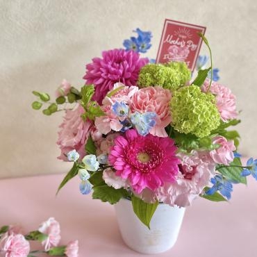 母の日ご来店ありがとうございました｜「西冨花園」　（大阪府池田市の花キューピット加盟店 花屋）のブログ
