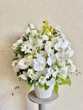 お供えアレンジメント｜「西冨花園」　（大阪府池田市の花キューピット加盟店 花屋）のブログ